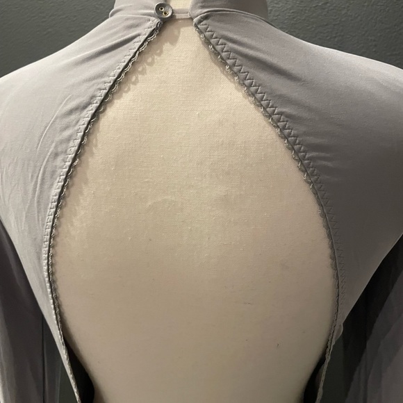 WE ARE HAH OPEN BACK DRESS SIZE XS IN GREY - Picture 10 of 10